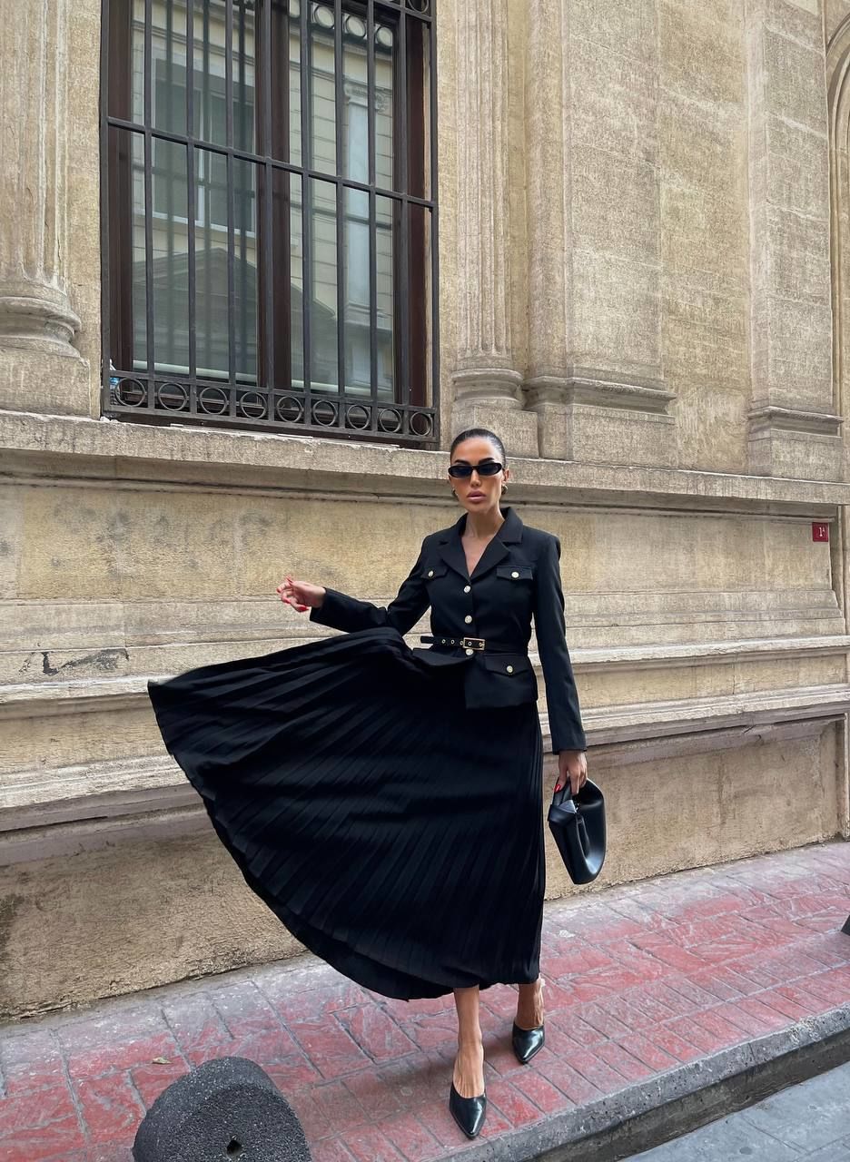 Elizabeth Belted Blazer Jacket & Pleated Skirt Sets Black - L