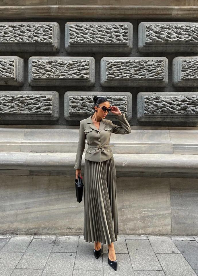 Elizabeth Belted Blazer Jacket & Pleated Skirt Sets Khaki - L