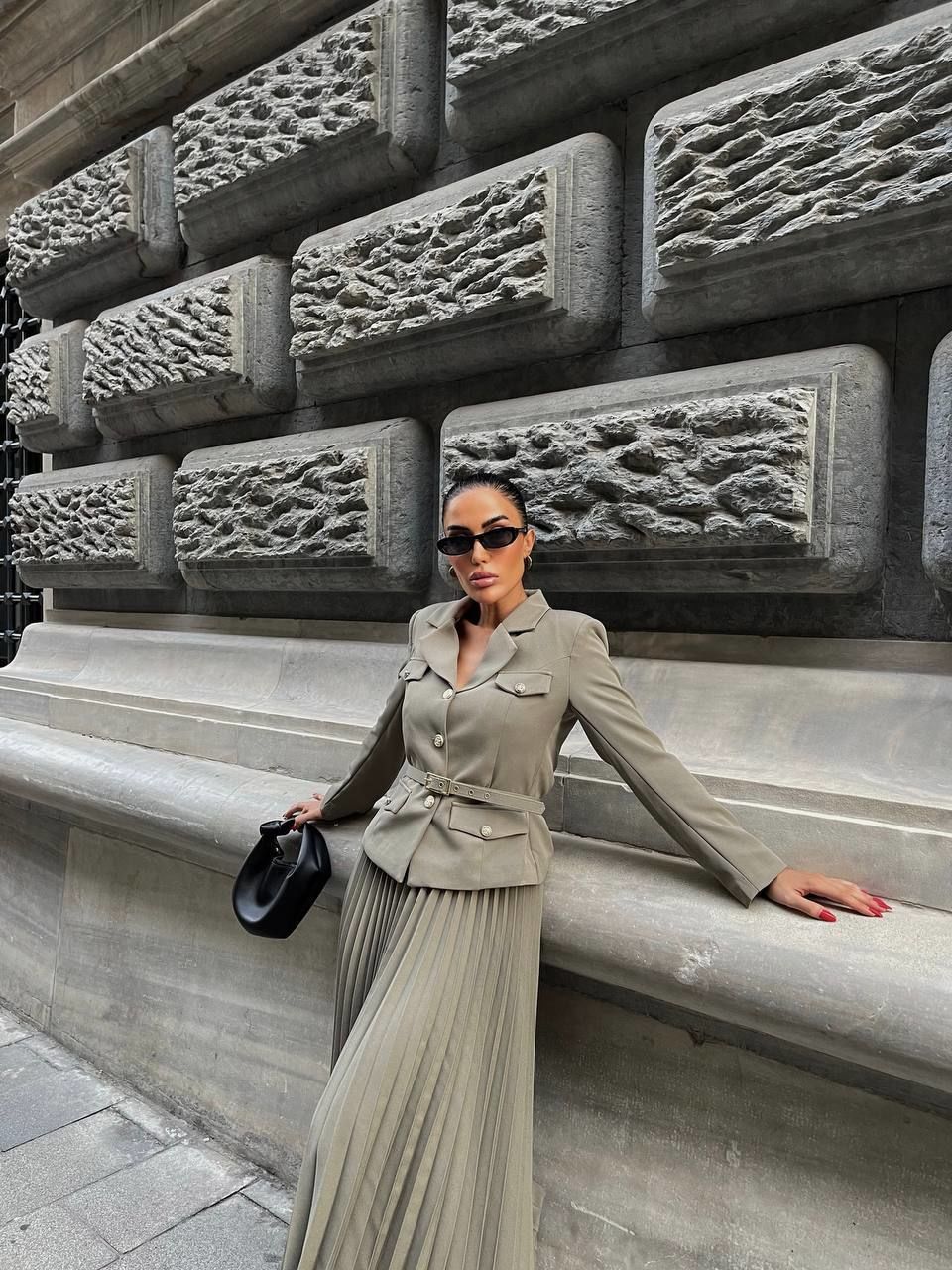 Elizabeth Belted Blazer Jacket & Pleated Skirt Sets Khaki - L
